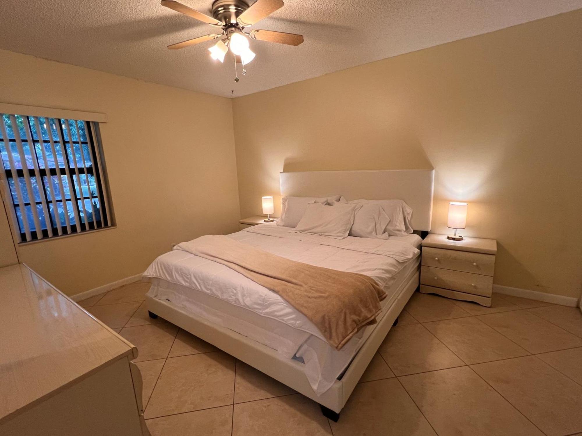 Entire Single Family Home 3 Bed 2 Bath In Water Front Big Cozy Back Yard View Coconut Exterior foto